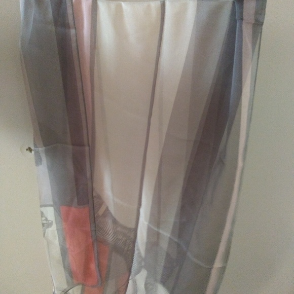 Scarf - Picture 1 of 2